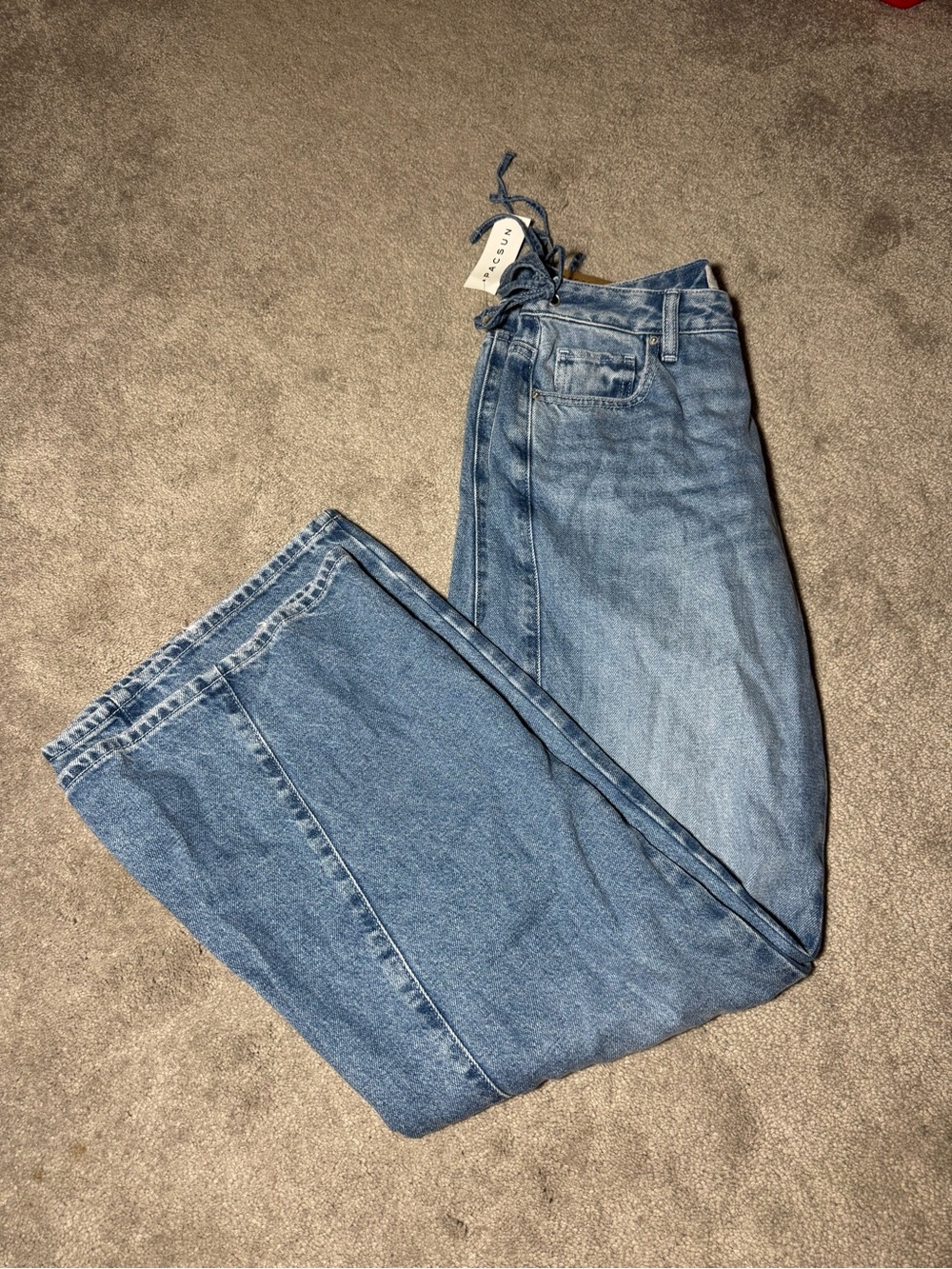 PacSun Light Blue Women’s Low-Rise Baggy Jeans